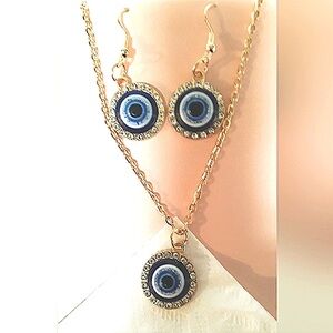 Beautiful Gold Evil Eye Necklace Earrings Set.  Crystal CZ Diamond NEW